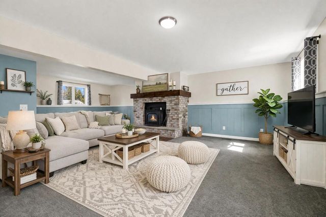 1759 Davids View DRIVE, West Bend, WI 53090