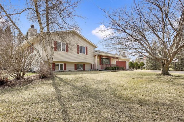 1759 Davids View DRIVE, West Bend, WI 53090