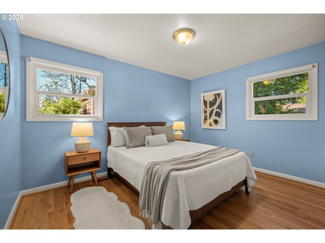 4815 Se FLAVEL Dr, Portland, OR 97206