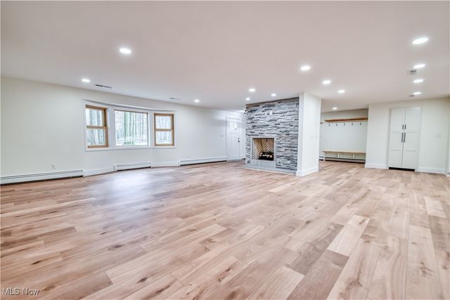 17460 Trillium Drive, Chagrin Falls, OH 44023