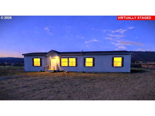 900 N 15TH Ave, Elgin, OR 97827