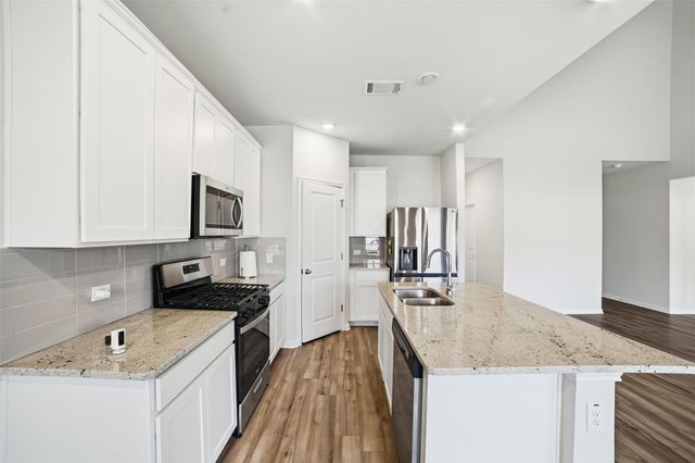 106 Osier Pass, Hutto, TX 78634