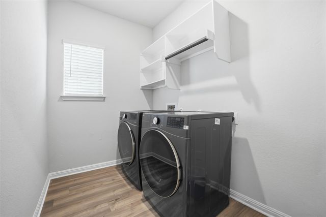 106 Osier Pass, Hutto, TX 78634