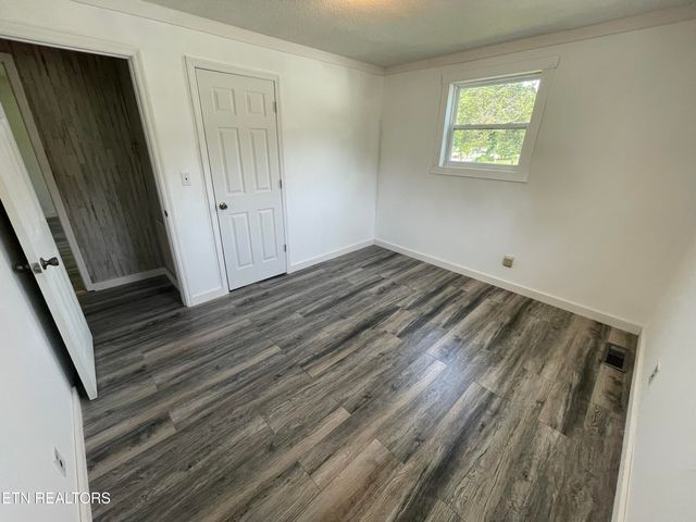 535 Belcher Gap Rd, Madisonville, TN 37354