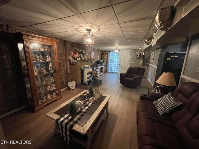 535 Belcher Gap Rd, Madisonville, TN 37354