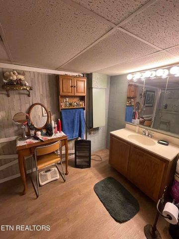 535 Belcher Gap Rd, Madisonville, TN 37354