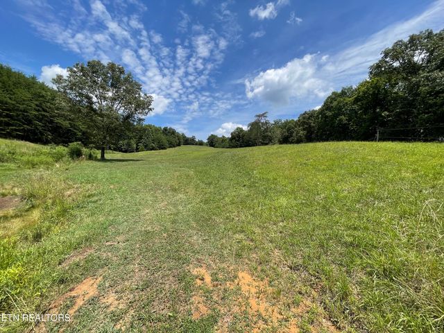 535 Belcher Gap Rd, Madisonville, TN 37354