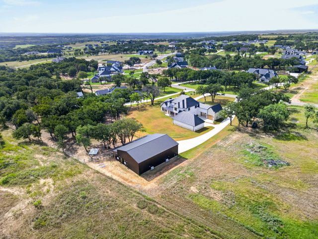536 Royal Santana Run, Weatherford, TX 76087