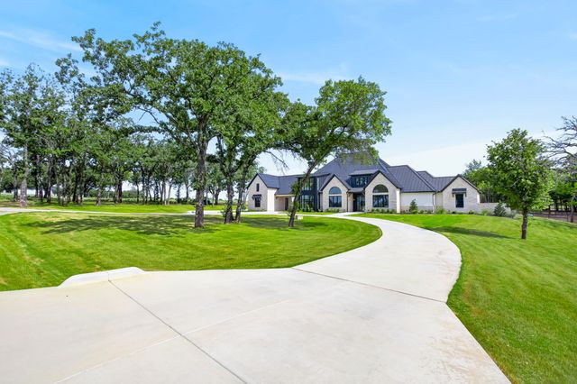 536 Royal Santana Run, Weatherford, TX 76087