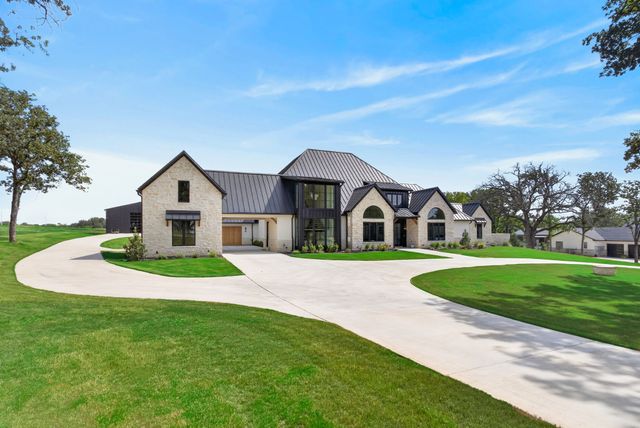 536 Royal Santana Run, Weatherford, TX 76087