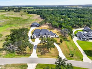 536 Royal Santana Run, Weatherford, TX 76087