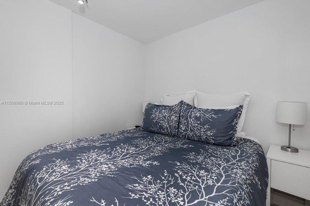 2301 Collins Ave 1111, Miami Beach, FL 33139