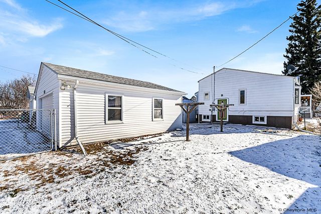 1208 E 22ND ST, Cheyenne, WY 82001