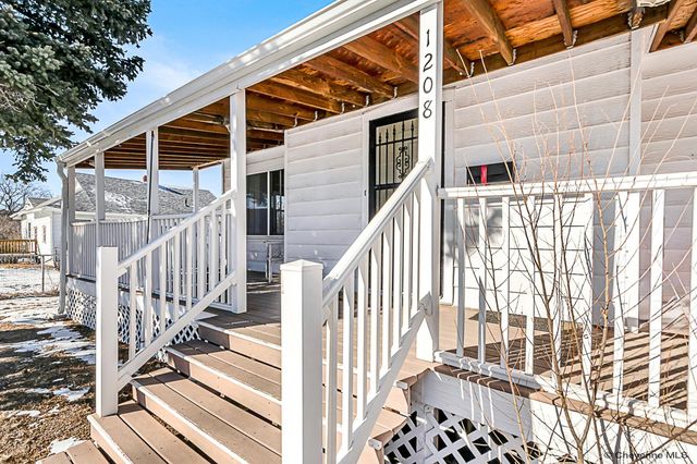 1208 E 22ND ST, Cheyenne, WY 82001