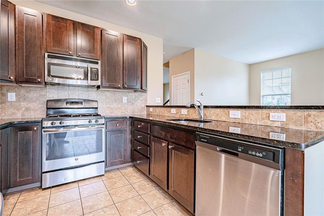 233 Snapdragon Way, Upper Macungie Twp, PA 18104