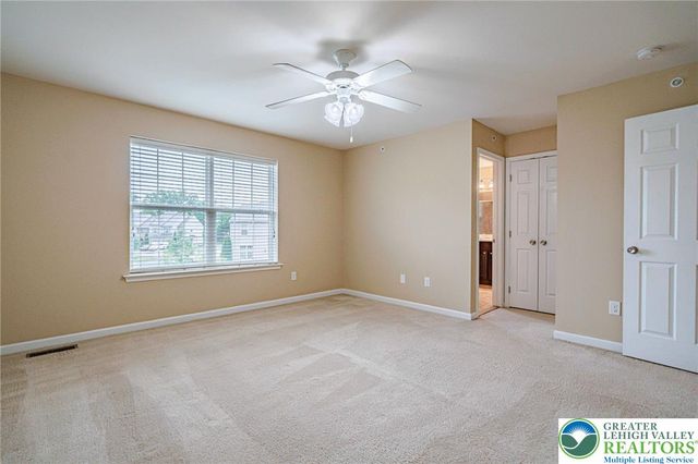 233 Snapdragon Way, Upper Macungie Twp, PA 18104
