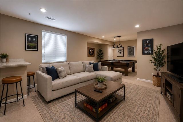 233 Snapdragon Way, Upper Macungie Twp, PA 18104