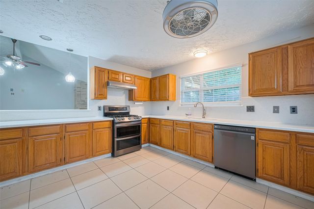 3714 Parkridge Glen Drive, Houston, TX 77082