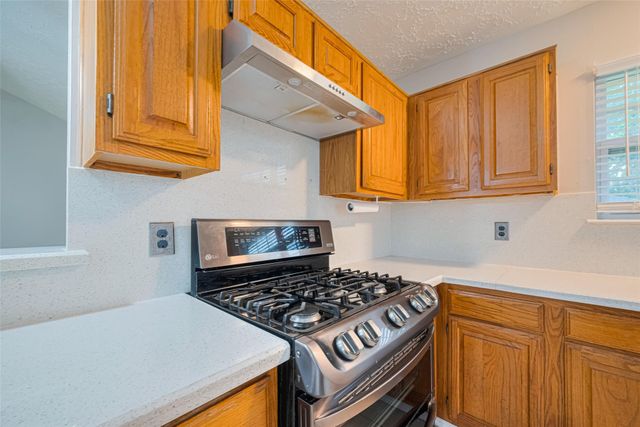 3714 Parkridge Glen Drive, Houston, TX 77082