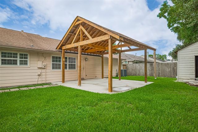 3714 Parkridge Glen Drive, Houston, TX 77082