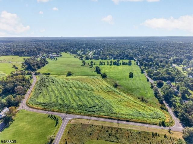 240 Willow Rd, Hillsborough Twp., NJ 08844