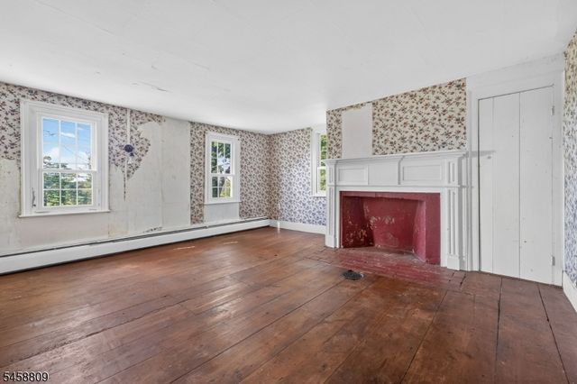 240 Willow Rd, Hillsborough Twp., NJ 08844