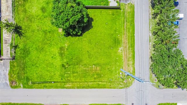 3003 Bering Drive, Houston, TX 77057