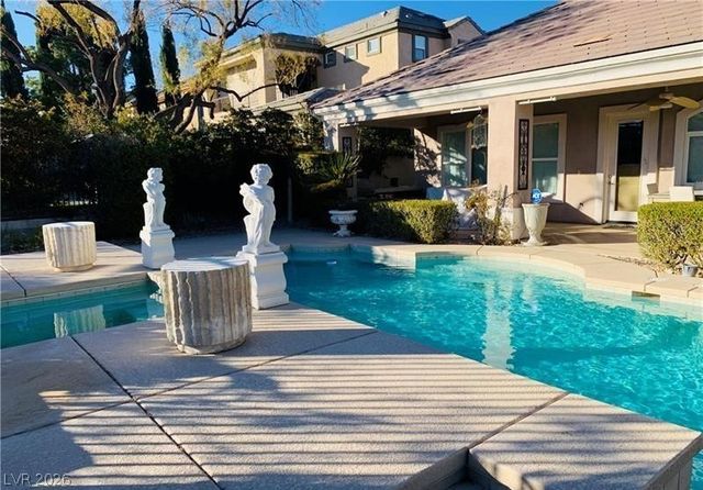 9325 Queen Charlotte Drive, Las Vegas, NV 89145