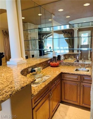 9325 Queen Charlotte Drive, Las Vegas, NV 89145