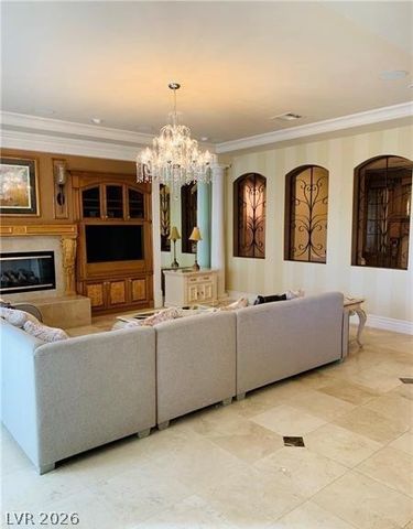 9325 Queen Charlotte Drive, Las Vegas, NV 89145