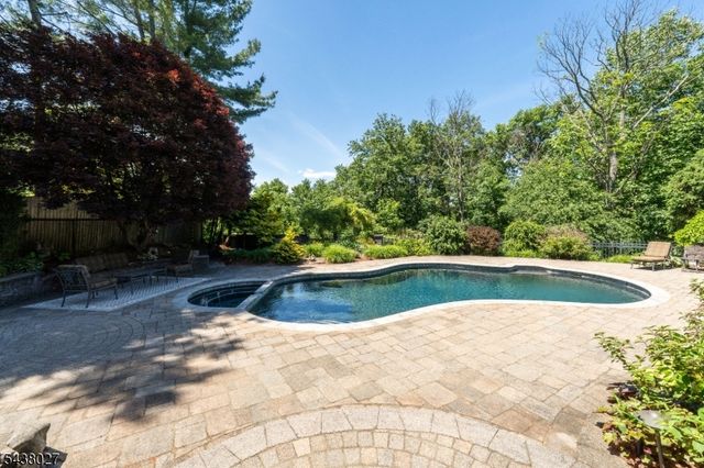 10 Pinnacle Pt, Randolph Twp., NJ 07869