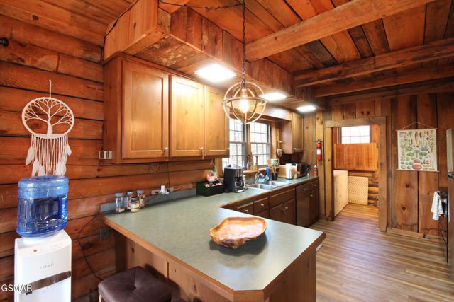 1923 Bales Way, Sevierville, TN 37876