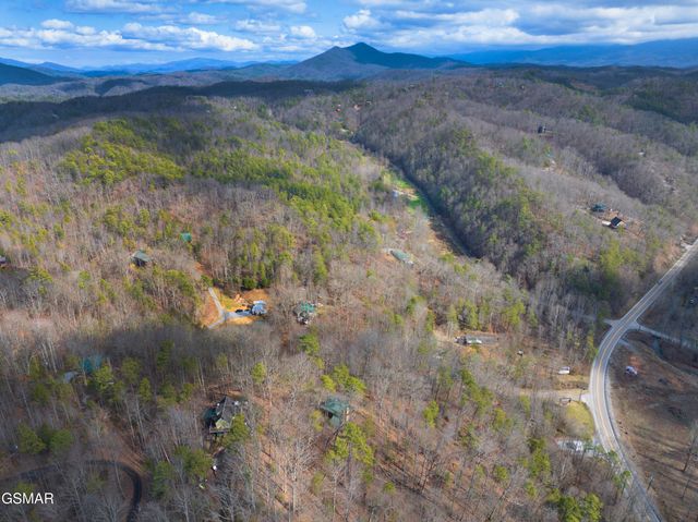 1923 Bales Way, Sevierville, TN 37876