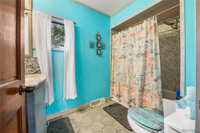 2173 Pleasant Avenue, Hamburg, NY 14085