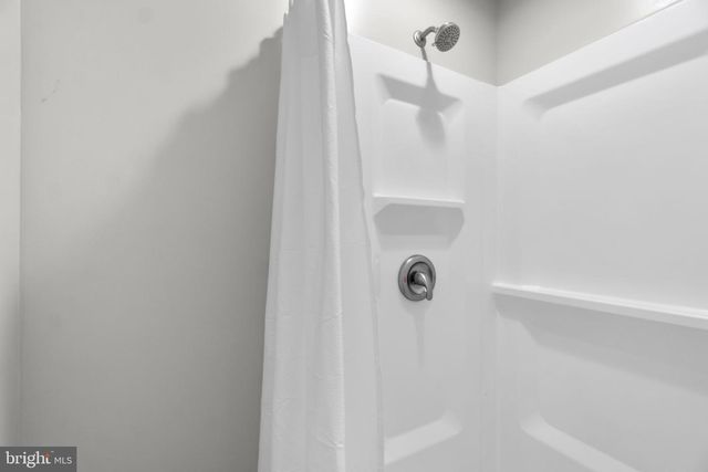 6999 CEDAR AVE, Sykesville, MD 21784