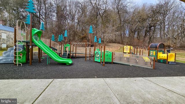 6999 CEDAR AVE, Sykesville, MD 21784