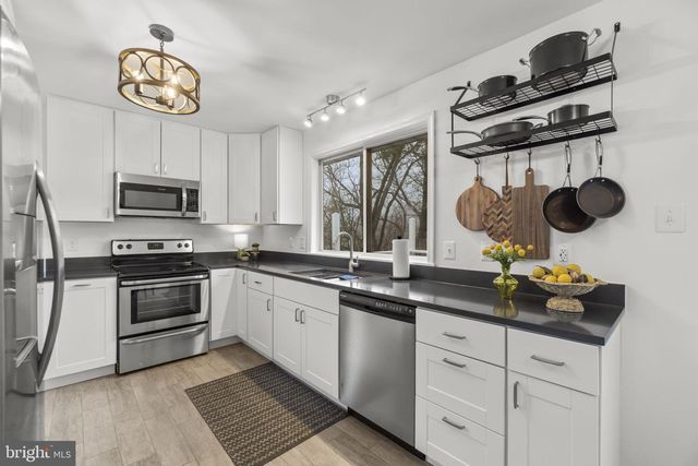 6999 CEDAR AVE, Sykesville, MD 21784