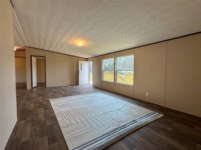 256 County Road 3101, Greenville, TX 75402