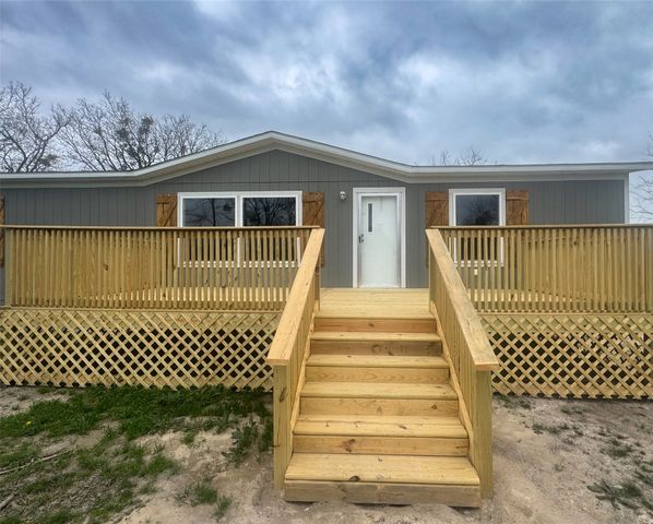 256 County Road 3101, Greenville, TX 75402
