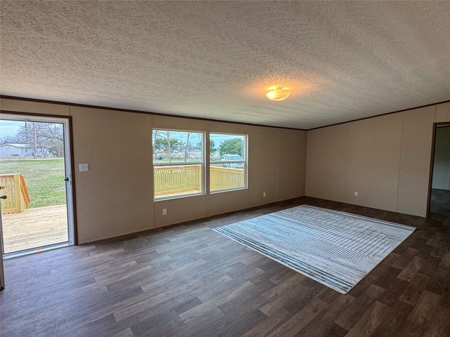 256 County Road 3101, Greenville, TX 75402