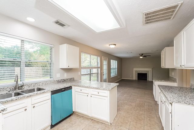 1523 Clear Valley Drive, Houston, TX 77014