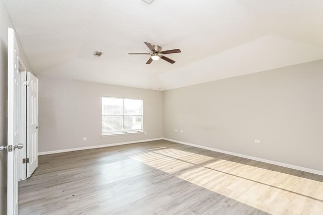 1523 Clear Valley Drive, Houston, TX 77014