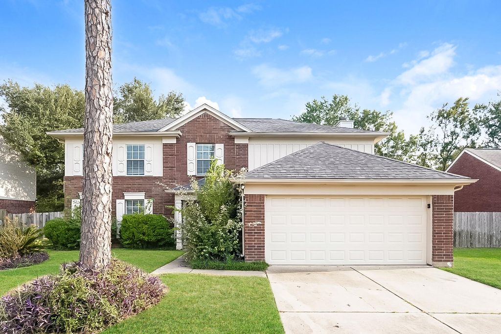 1523 Clear Valley Drive, Houston, TX 77014