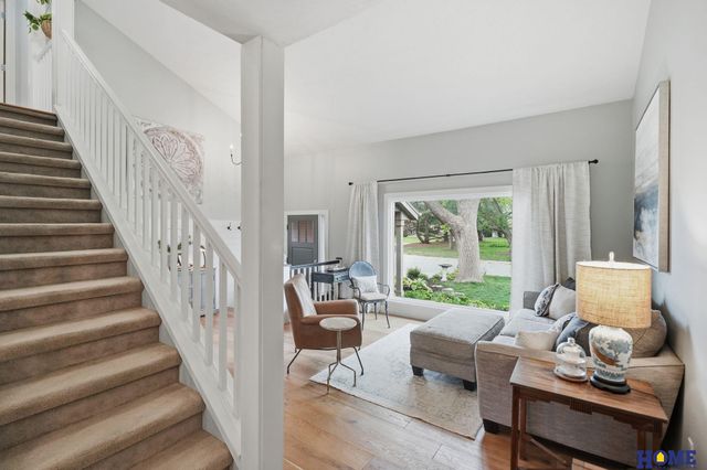 7223 Shamrock Court, Lincoln, NE 68506
