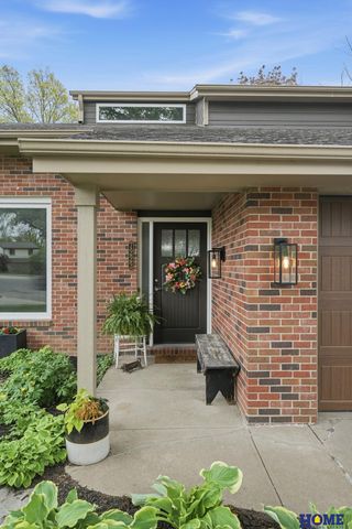 7223 Shamrock Court, Lincoln, NE 68506
