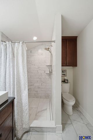 7223 Shamrock Court, Lincoln, NE 68506