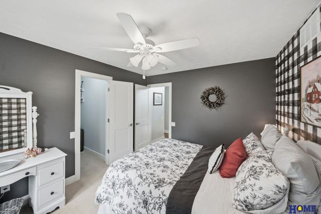 7223 Shamrock Court, Lincoln, NE 68506