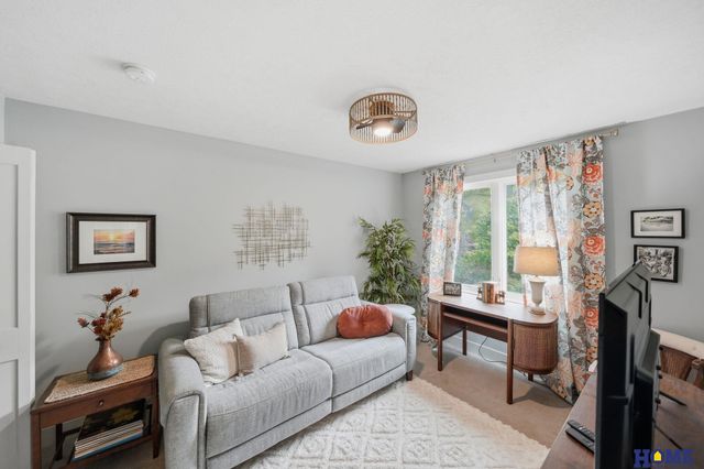 7223 Shamrock Court, Lincoln, NE 68506