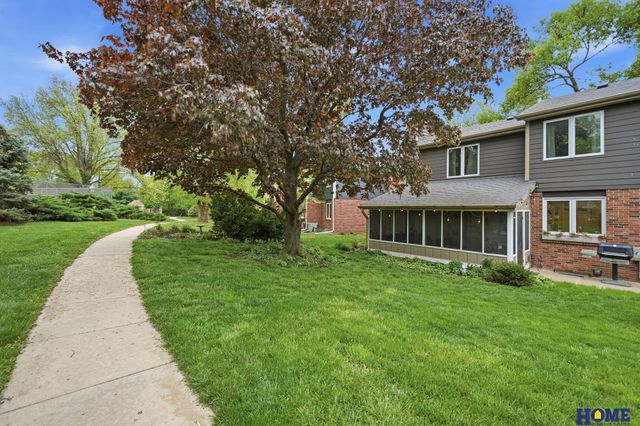 7223 Shamrock Court, Lincoln, NE 68506