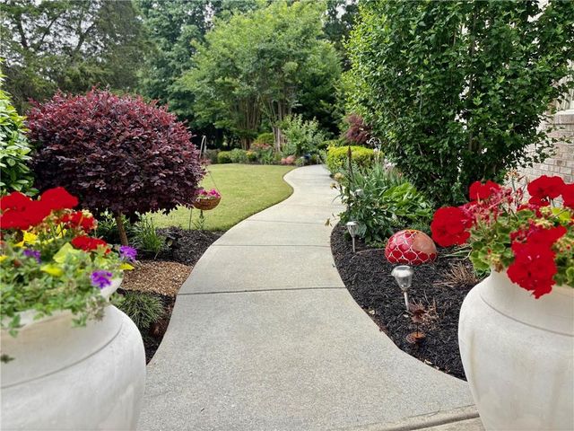 1994 Bennett Road, Grayson, GA 30017